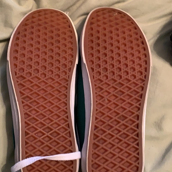 Brand new vans - Picture 3 of 3